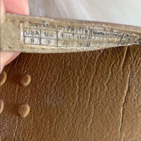 Vionic Karina Tan/Gold Orthoheel Thongs Sz 9 - Picture 5 of 6